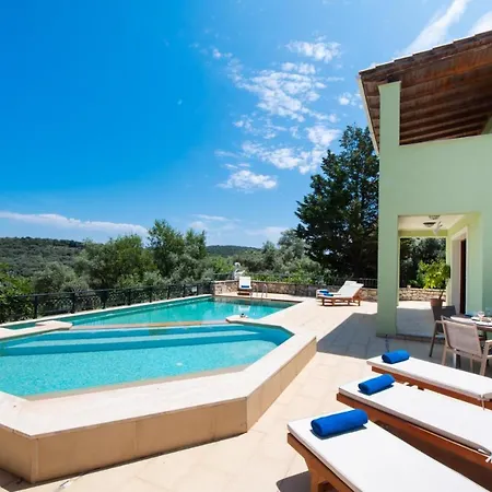 Kyknos By Vintage Travel Villa Spartokhorion