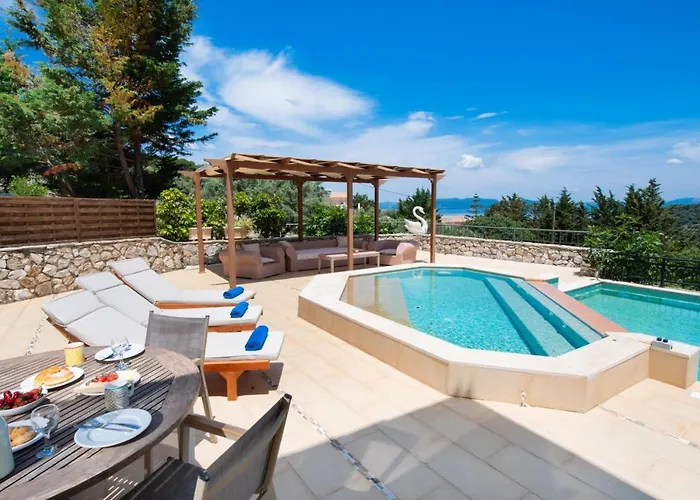 Kyknos Villa